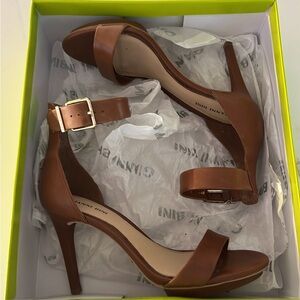 GIANNI BINI Lizette Sandals Hampton Tan size 8, worn 1x like new
